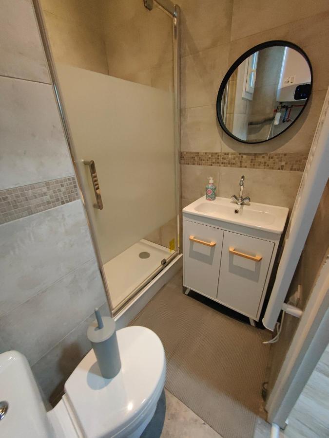 Les Lofts De Provins: Apt 4 Eksteriør bilde